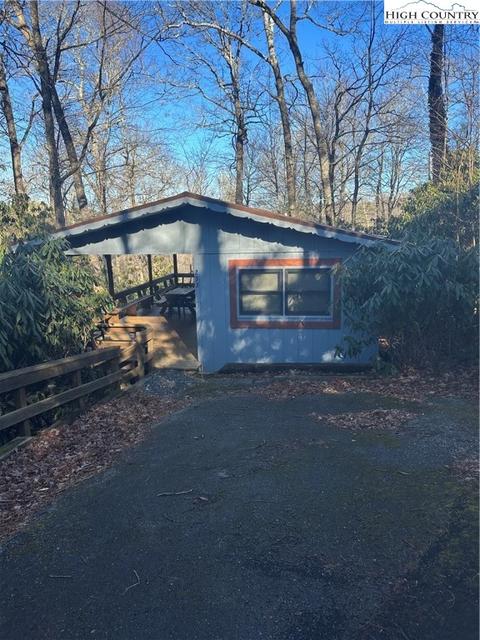 233 Elderberry Loop, Newland, NC 28657 photo 1