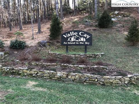 60 Man O War North, Vilas, NC 28692