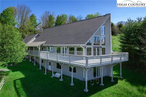 1125 Elk Hill Rd, Banner Elk, NC 28604