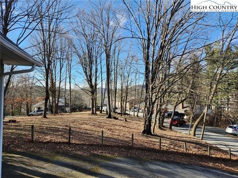 256 Windy Dr, Boone, NC 28607 photo 10