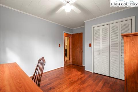 534 Hawk Ridge Rd, Deep Gap, NC 28618 photo 16