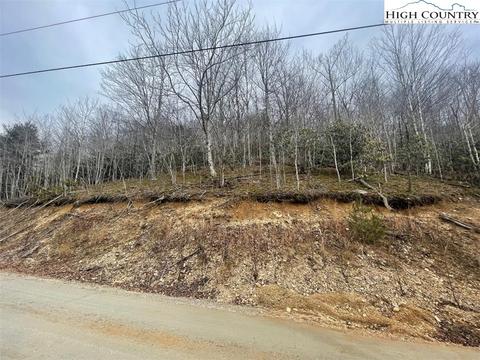 104 Deergrass Rd, Beech Mountain, NC 28604 photo 3