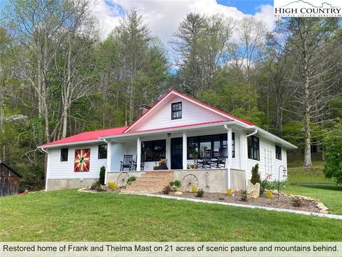 293 Frank Mast Rd, Banner Elk, NC 28604