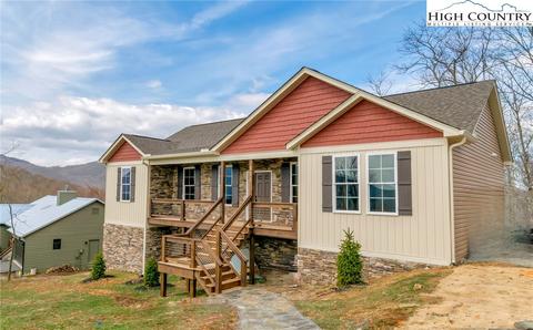 111 Meadowview Ct, Seven Devils, NC 28604 photo 2