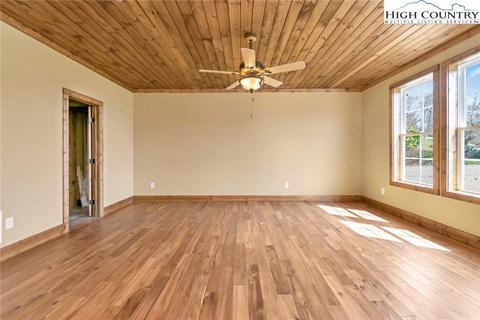 111 Meadowview Ct, Seven Devils, NC 28604 photo 25
