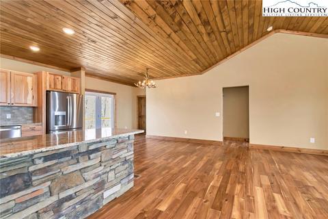 111 Meadowview Ct, Seven Devils, NC 28604 photo 9