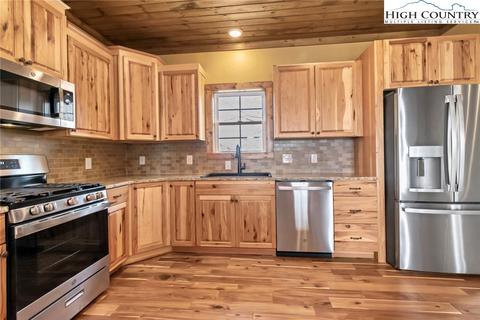 111 Meadowview Ct, Seven Devils, NC 28604 photo 16