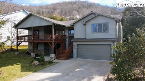 134 Williams Pride Rd, Banner Elk, NC 28604