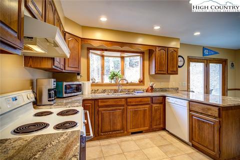 533 Pineview Dr, Boone, NC 28607 photo 19