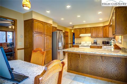 533 Pineview Dr, Boone, NC 28607 photo 20