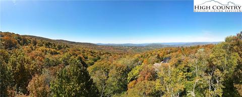 120 North Pinnacle Ridge Road, Beech Mountain, NC 28604