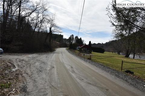 000 Albert Phipps Rd, Crumpler, NC 28617 photo 3