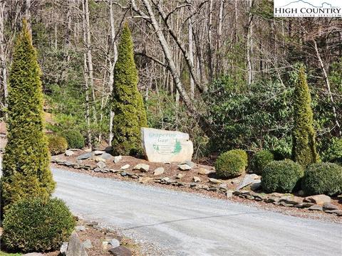 6 Wolf Den Lane, Blowing Rock, NC 28645