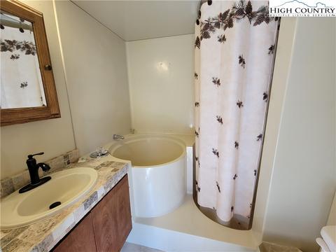 115 Skiloft Rd, Beech Mountain, NC 28604 photo 14