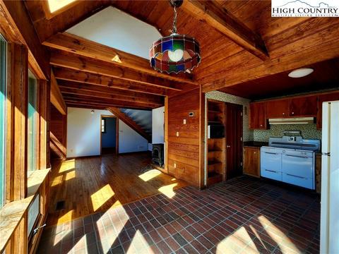 305 Moonfish Ln, Boone, NC 28607 photo 30