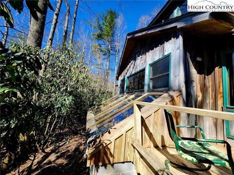 305 Moonfish Ln, Boone, NC 28607 photo 10