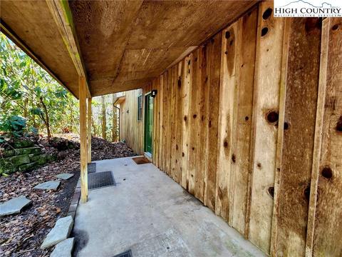 305 Moonfish Ln, Boone, NC 28607 photo 4