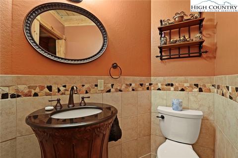 166 Wayside Ct, Seven Devils, NC 28604 photo 26