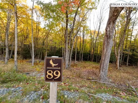 89 Featherwood Trl, Banner Elk, NC 28604