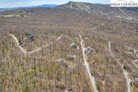 1050 Charter Hills Rd, Beech Mountain, NC 28604 photo 12