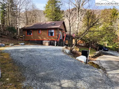103 Cricket Way, Beech Mountain, NC 28604 photo 1