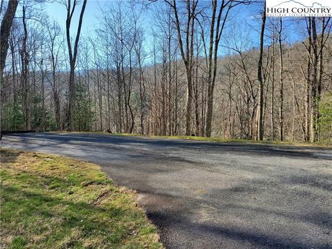 128 Bryce Way, Boone, NC 28607 photo 2