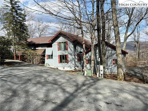 296 Rock Spring Cir, Sugar Mountain, NC 28604 photo 1