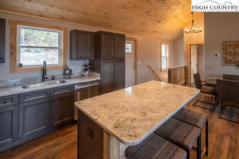 191 Rhododendron Dr, Beech Mountain, NC 28604 photo 11