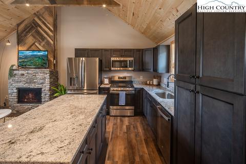 191 Rhododendron Dr, Beech Mountain, NC 28604 photo 15