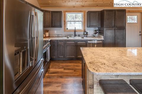 191 Rhododendron Dr, Beech Mountain, NC 28604 photo 12