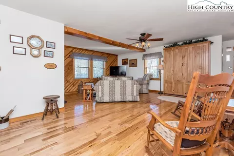 303 Tinys Mountain Dr, Deep Gap, NC 28618 photo 15