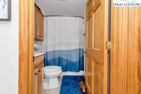 303 Tinys Mountain Dr, Deep Gap, NC 28618 photo 34