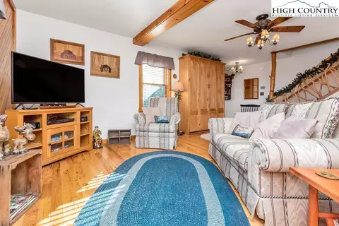 303 Tinys Mountain Dr, Deep Gap, NC 28618 photo 11