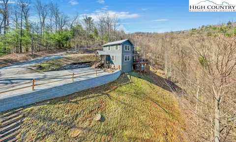 303 Tinys Mountain Dr, Deep Gap, NC 28618 photo 41