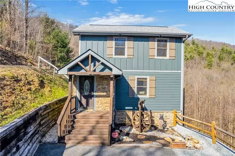 303 Tinys Mountain Dr, Deep Gap, NC 28618 photo 3