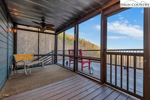 303 Tinys Mountain Dr, Deep Gap, NC 28618 photo 9