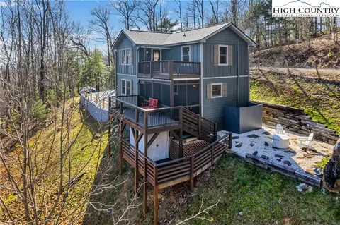 303 Tinys Mountain Dr, Deep Gap, NC 28618 photo 4