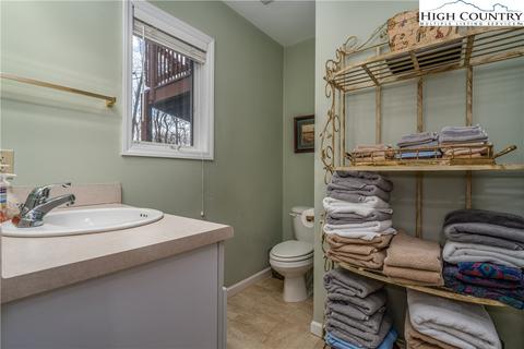 356 Sugar Tree Ln, Sugar Mountain, NC 28604 photo 32