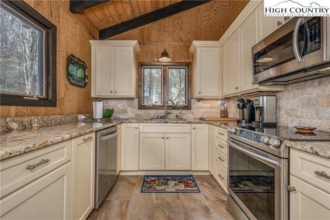 356 Sugar Tree Ln, Sugar Mountain, NC 28604 photo 14