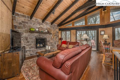 356 Sugar Tree Ln, Sugar Mountain, NC 28604 photo 11