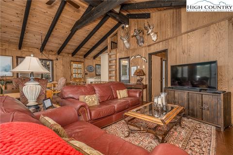 356 Sugar Tree Ln, Sugar Mountain, NC 28604 photo 9