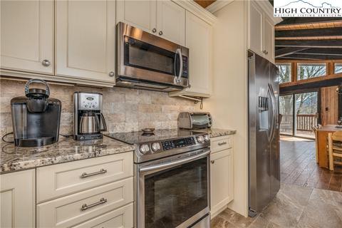 356 Sugar Tree Ln, Sugar Mountain, NC 28604 photo 15