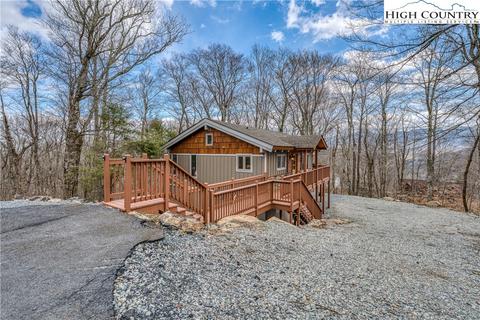 356 Sugar Tree Ln, Sugar Mountain, NC 28604 photo 2