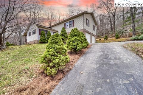 118 Mount Jefferson Ln, Jefferson, NC 28640