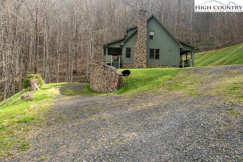561 Tucker Rd, Lansing, NC 28643 photo 6