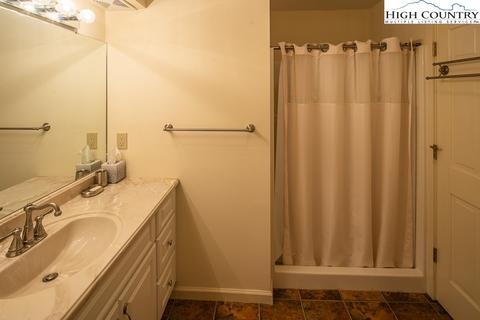 561 Tucker Rd, Lansing, NC 28643 photo 24