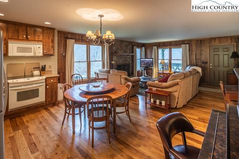 561 Tucker Rd, Lansing, NC 28643 photo 9