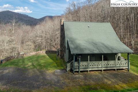 561 Tucker Rd, Lansing, NC 28643 photo 3
