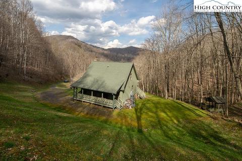 561 Tucker Rd, Lansing, NC 28643 photo 5
