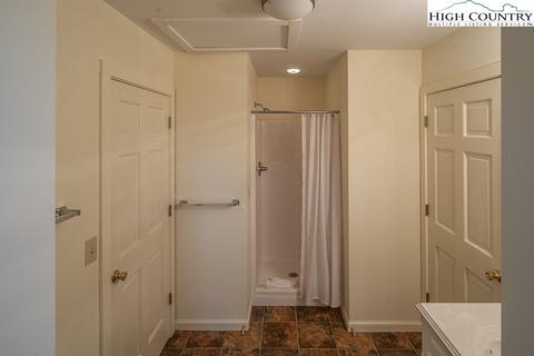 561 Tucker Rd, Lansing, NC 28643 photo 30